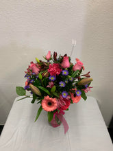 Load image into Gallery viewer, PERFECT CHOICE BOUQUET

